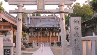鞆呂岐神社は二十か用水の樋門のある村の氏神さん