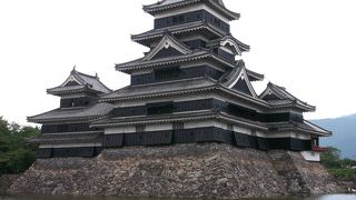 現存最古の五重六階の木造天守・・・