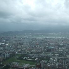 台北松山空港や圓山大飯店がよく見える