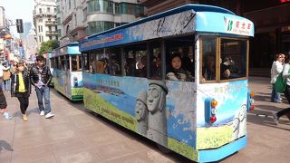 いろいろなお店があるが