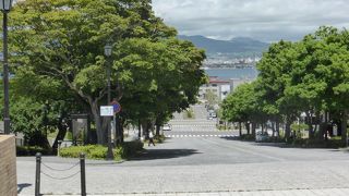 石畳のおしゃれな坂