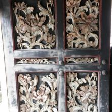 桃山らしい豪壮な浮き彫り