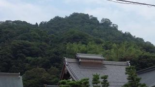 ひっそりとした場所