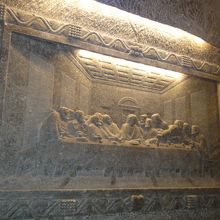 最後の晩餐も岩塩で出来ています。