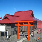 海をみつめる神社