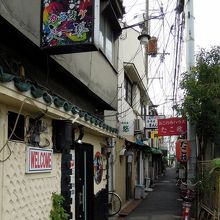 五色横丁　阪神神戸線杭瀬駅付近の飲み屋街