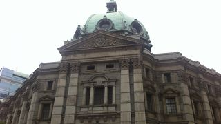 外観も優雅な建物です!!