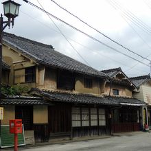 兵庫県篠山市の河原町妻入商家群 