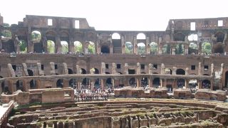 一度は訪れるべき、古～い建造物