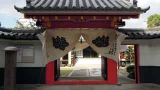 尼崎寺町の赤門さん