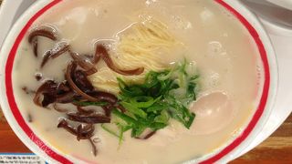 芸能人にもファンの多い豚骨ラーメン