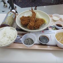 ヒレ・ロースカツ定食