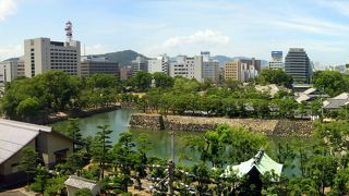 栗林公園の借景としても有名な山