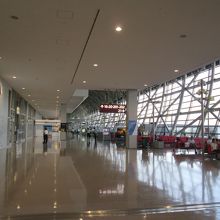 搭乗ゲート辺りにも余裕があります