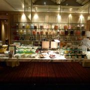 マンダリン オリエンタル ホテル シンガポール メルト ザ ワールドカフェの元旦の朝食