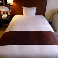 低目で丁度よい大きさのベッド 