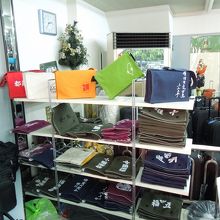 学生かばんはこちら。