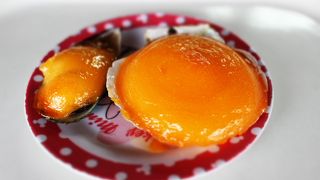 恩納の駅の海産物店