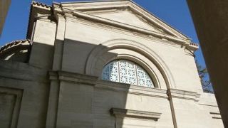 サン・ピエトロ教会はサンマリノ大聖堂（バジリカ・サント）の隣にあります♪