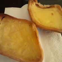 みずみずしいエッグタルト　1個から買えます。