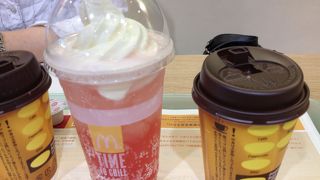 席が多くてゆったりしている