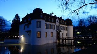 レストラン シュロス ボトミンゲン