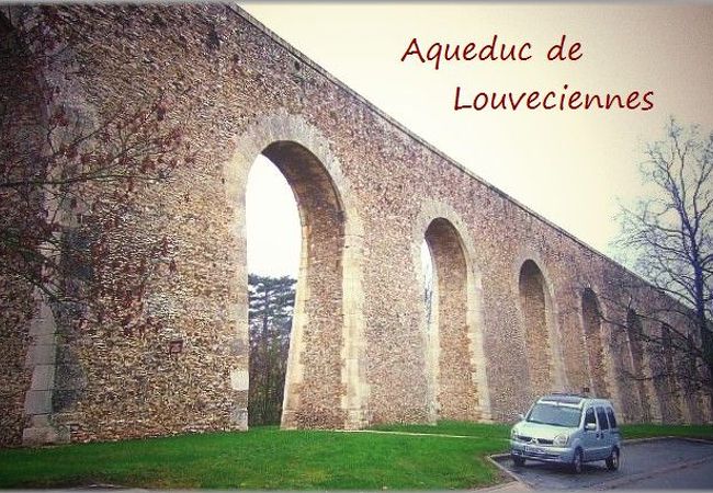 ヴェルサイユ宮殿に セーヌ川の水 を送った ”水道橋”　Aqueduc de Louveciennes