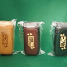 木製ケース。着色です。文字は5種類、色は3種類