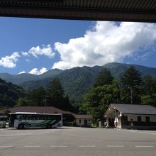 乗り場から、駐車場