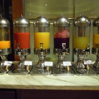 朝食のジュースバー。フレッシュジュースで朝から元気！