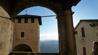 聖フランチェスコ教会はエントランスからの眺望が素晴らしいです♪