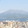 鹿児島の象徴“桜島”が目の前に大きく見えます。　さらに，天皇陛下が来られたこともある公園。