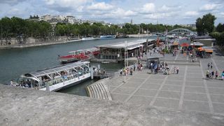 セーヌ川クルーズ