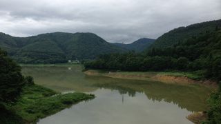 湖上にステージがあります