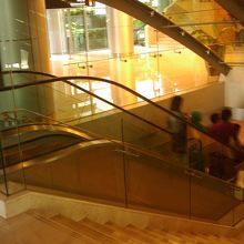 スカイウォーク側のＫＬＣＣエスカレーター