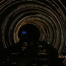 外灘観光隧道のイルミネーション