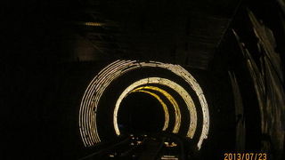 外灘から浦東へ渡る最短距離だが乗車賃が高すぎる。