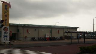 国道１１号線の徳島空港への分岐点にあるターミナル