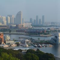 朝5時頃のみなとみらい（赤レンガ倉庫中心）