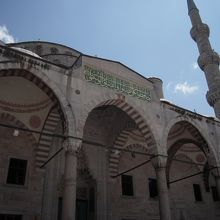 ヒポドゥローム方面　お祈りする人の入り口