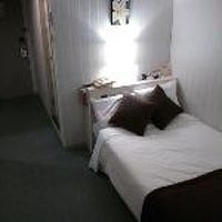 部屋はちょっとせまい