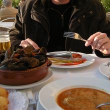 たっぷりのお料理をぺろりと平らげました