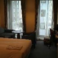 部屋は狭いがきれい