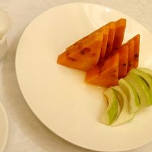 あとはチャーハン，甘いお菓子