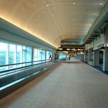 広いのはいいのだが、どこに行ってもあまり盛り上がれない