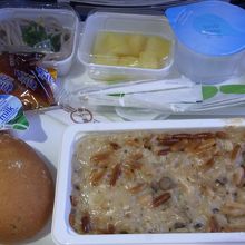 ヘルシンキ→成田のエコノミー・メイン機内食（2013・7月）