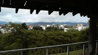 見どころが多くて眺めもよく、静かな散歩にピッタリの盛岡の公園