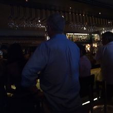 賑わう店内　週末にはかなり込み合います