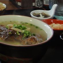 ミミガーともずく美味し