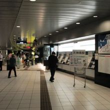 福岡市地下鉄七隈線南天神駅切符売り場のすぐ近くにあります
